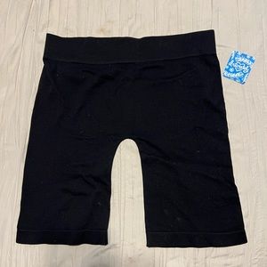 Women’s Free People seamless bike shorts. Size M/L.